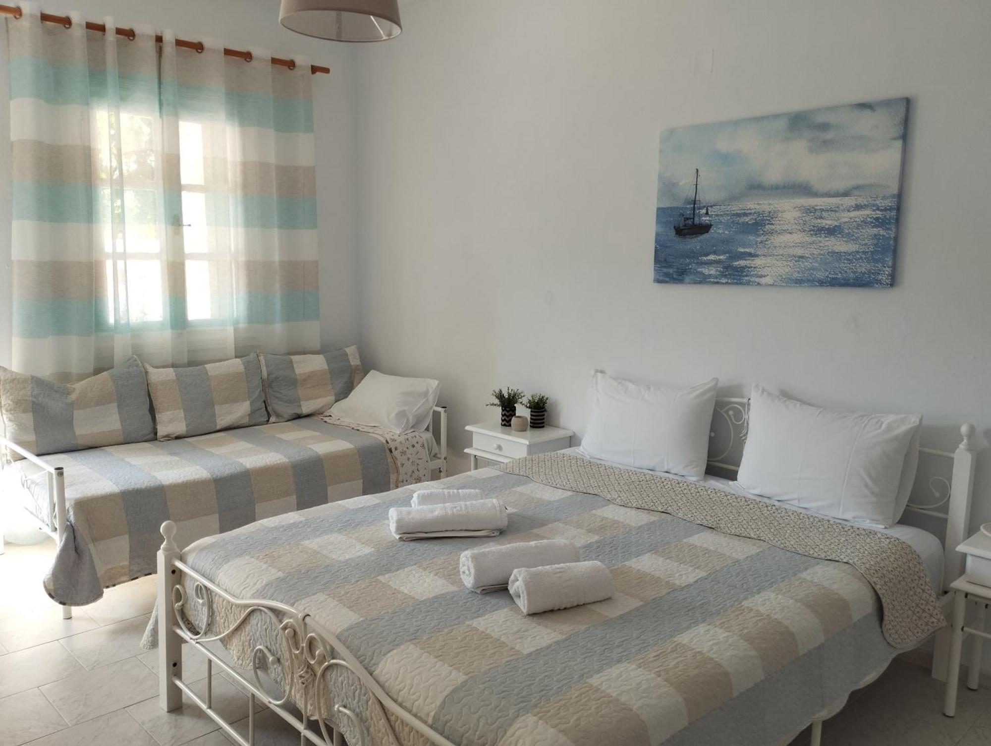 Smaragdi Rooms And Studios Skopelos Town Room photo