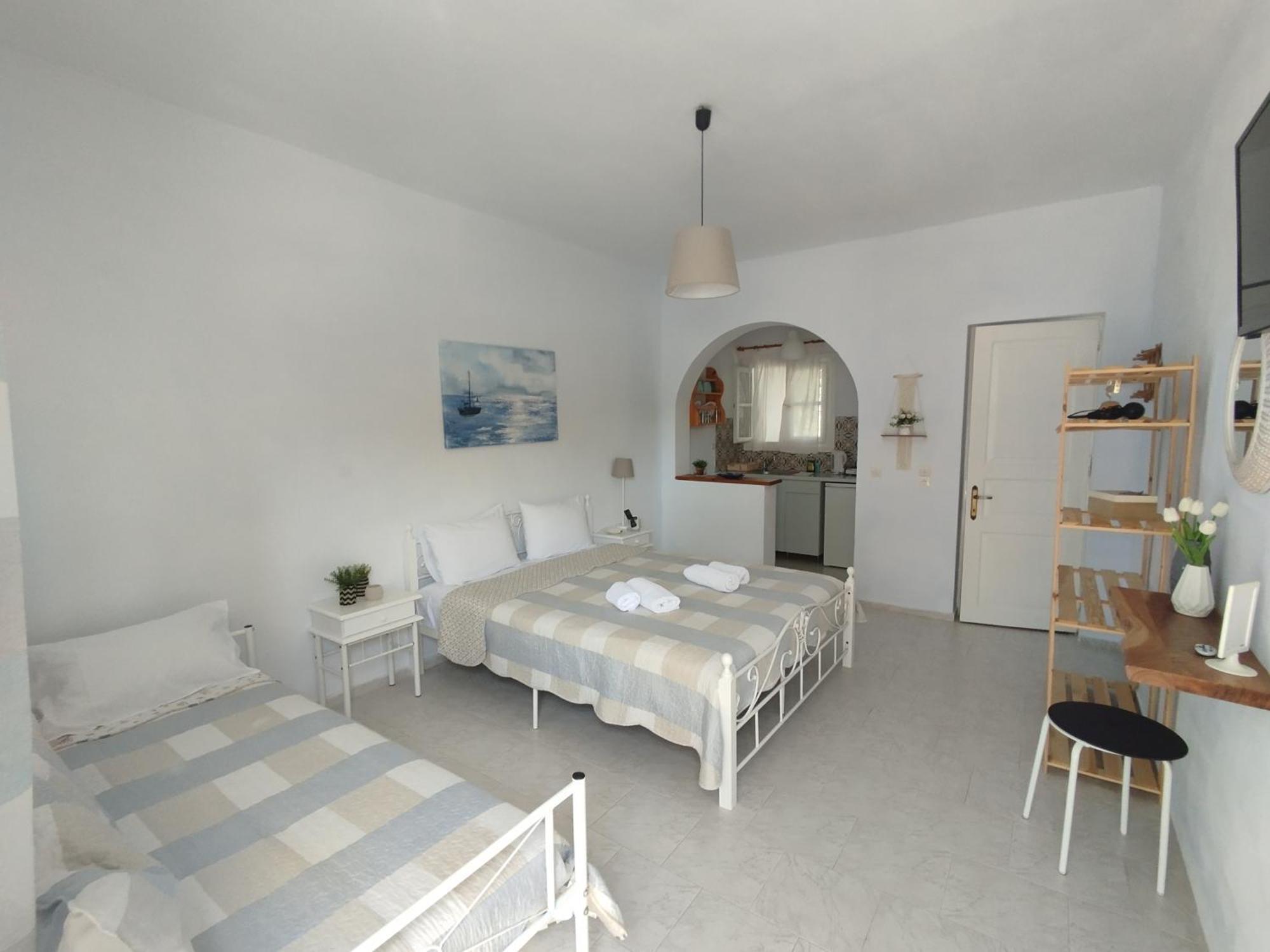 Smaragdi Rooms And Studios Skopelos Town Room photo