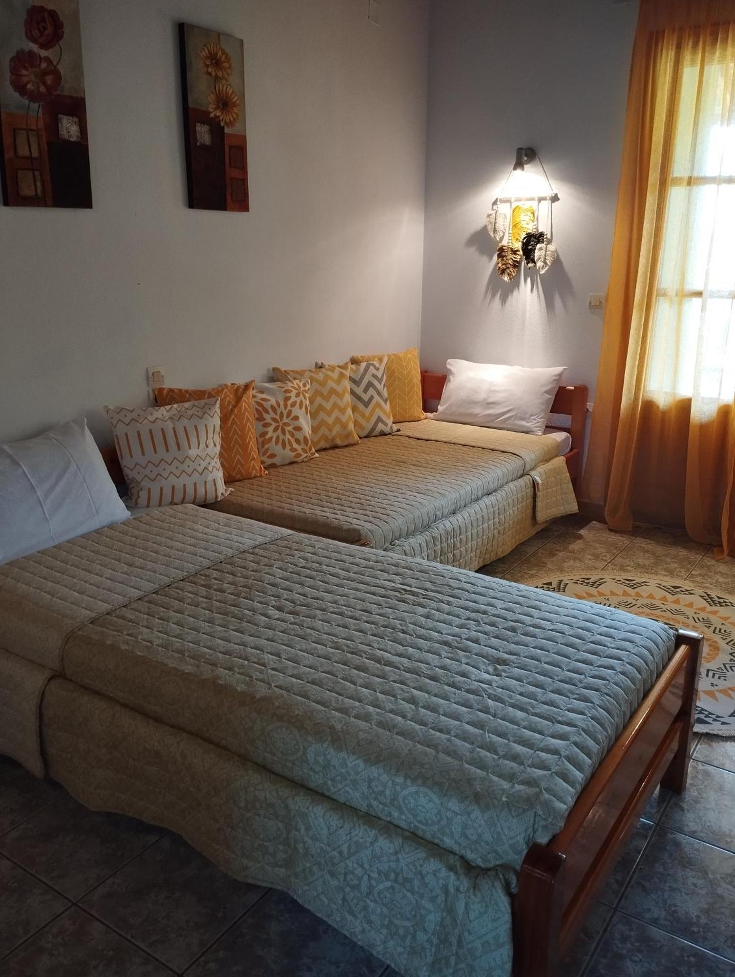 Smaragdi Rooms And Studios Skopelos Town Room photo