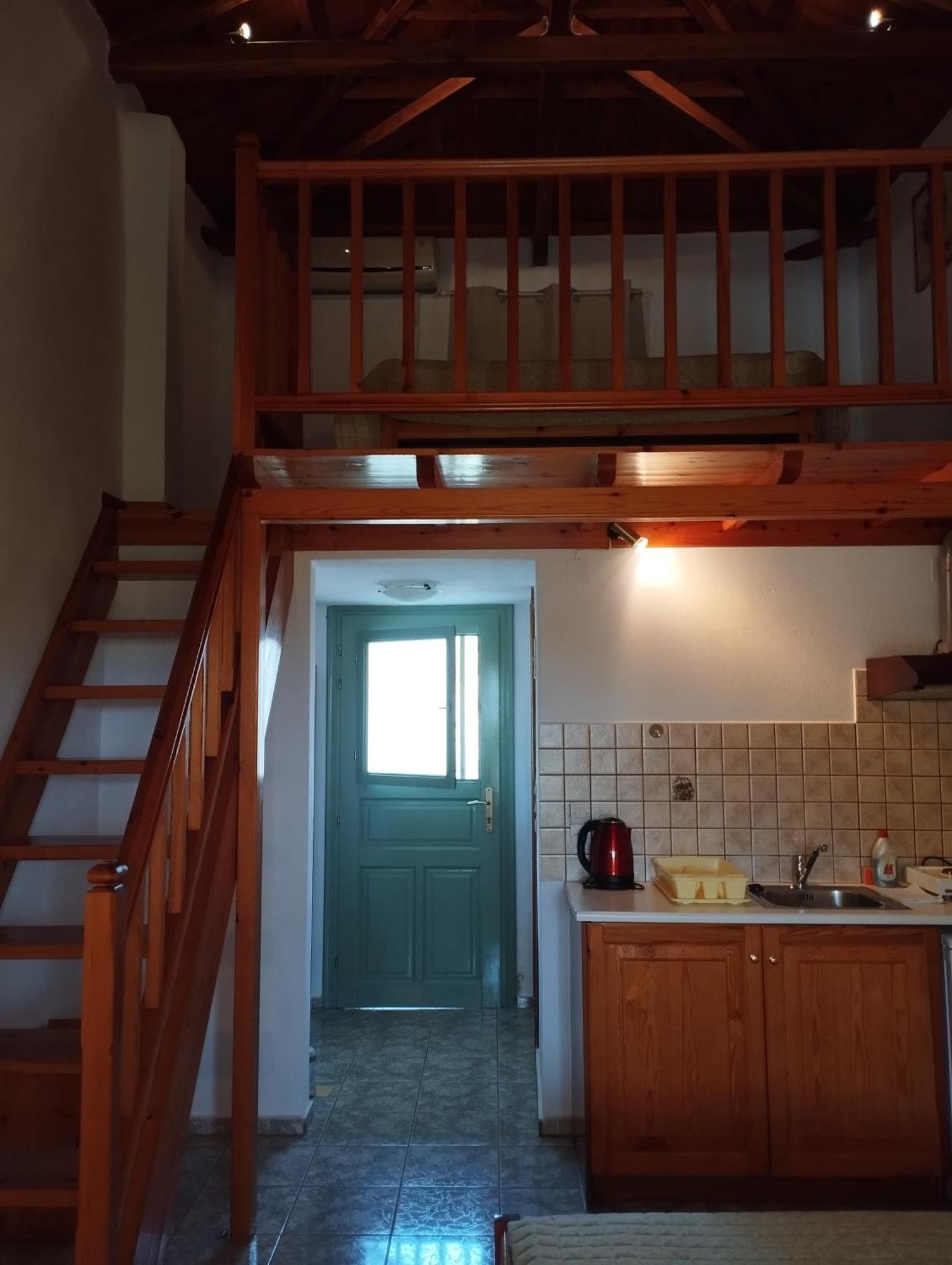 Smaragdi Rooms And Studios Skopelos Town Room photo