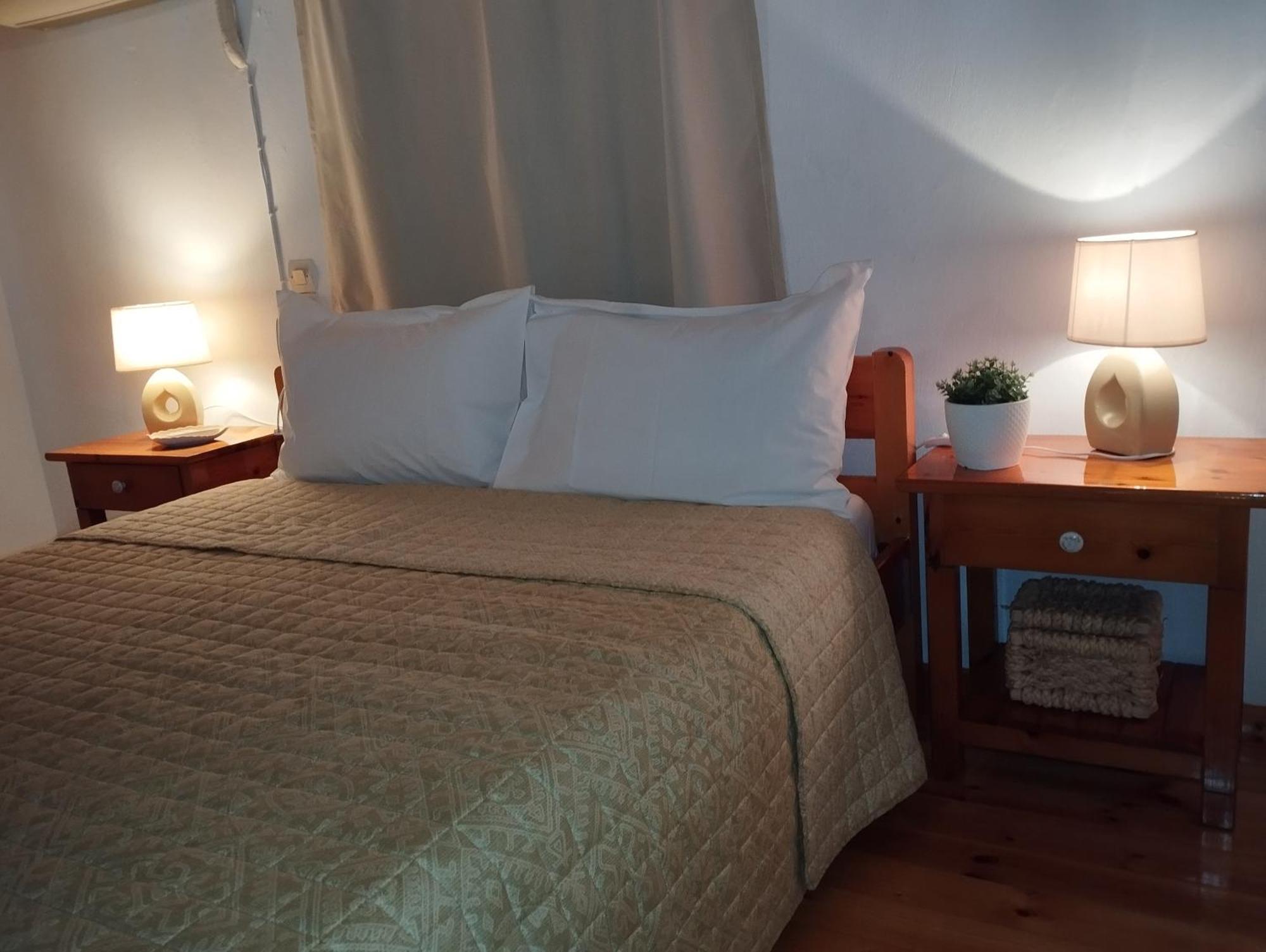 Smaragdi Rooms And Studios Skopelos Town Room photo